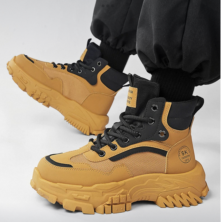 厚底ハイカットシューズ