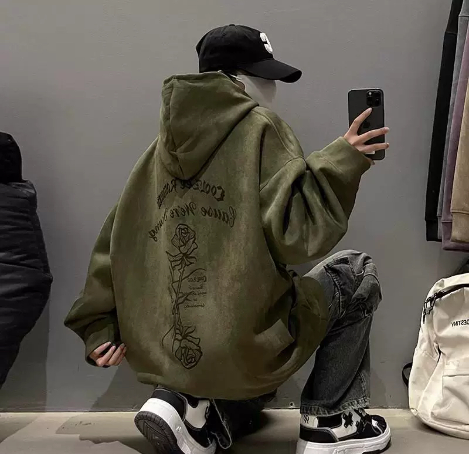 オーバーサイズフーディー