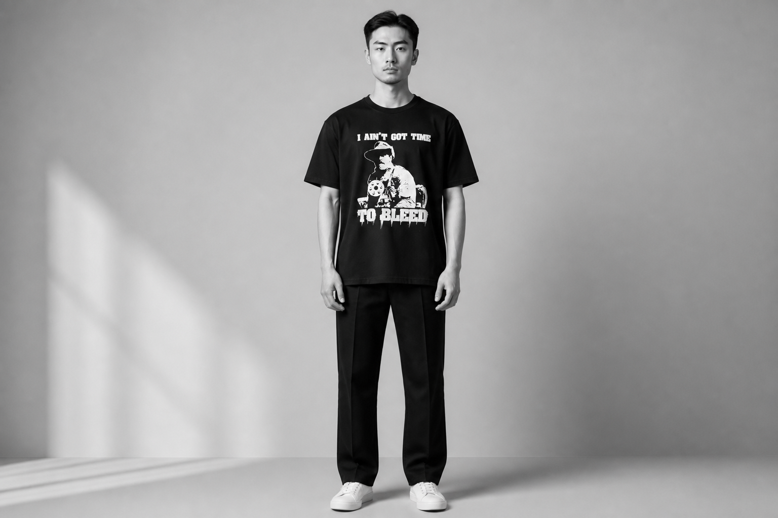 【コーデ紹介】オールブラックコーデは重く見せない|黒Tシャツと黒ワークパンツで作る大人の古着スタイル