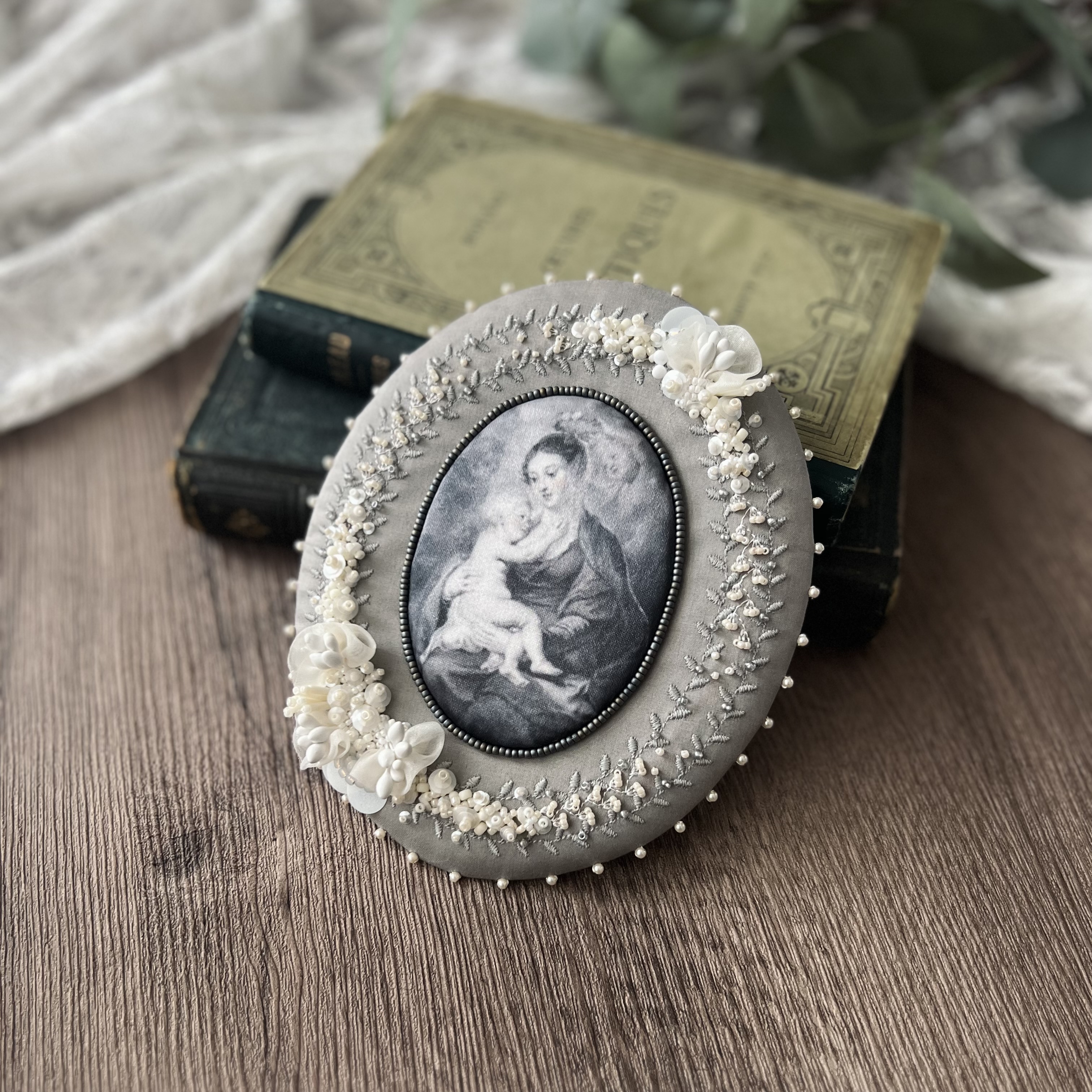 作品《Cherished Moments #01》｜記憶のそばに咲くかたち