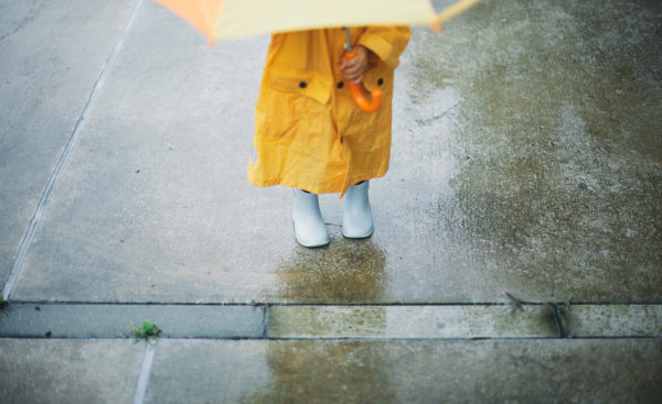 ☔雨の日でも楽しく過ごそう!保育で使える室内遊びアイデア10選