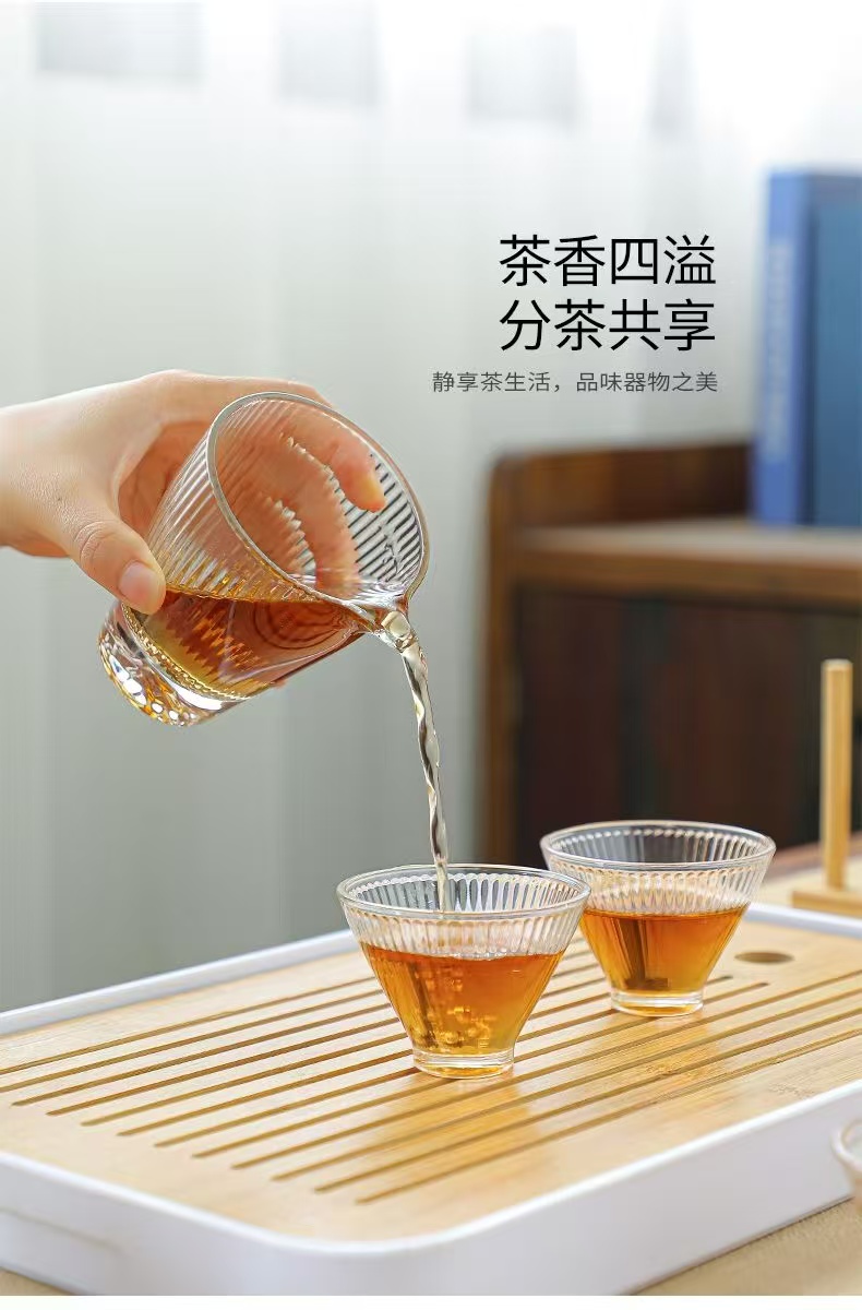 【7月】体の中からキレイに！夏のデトックス