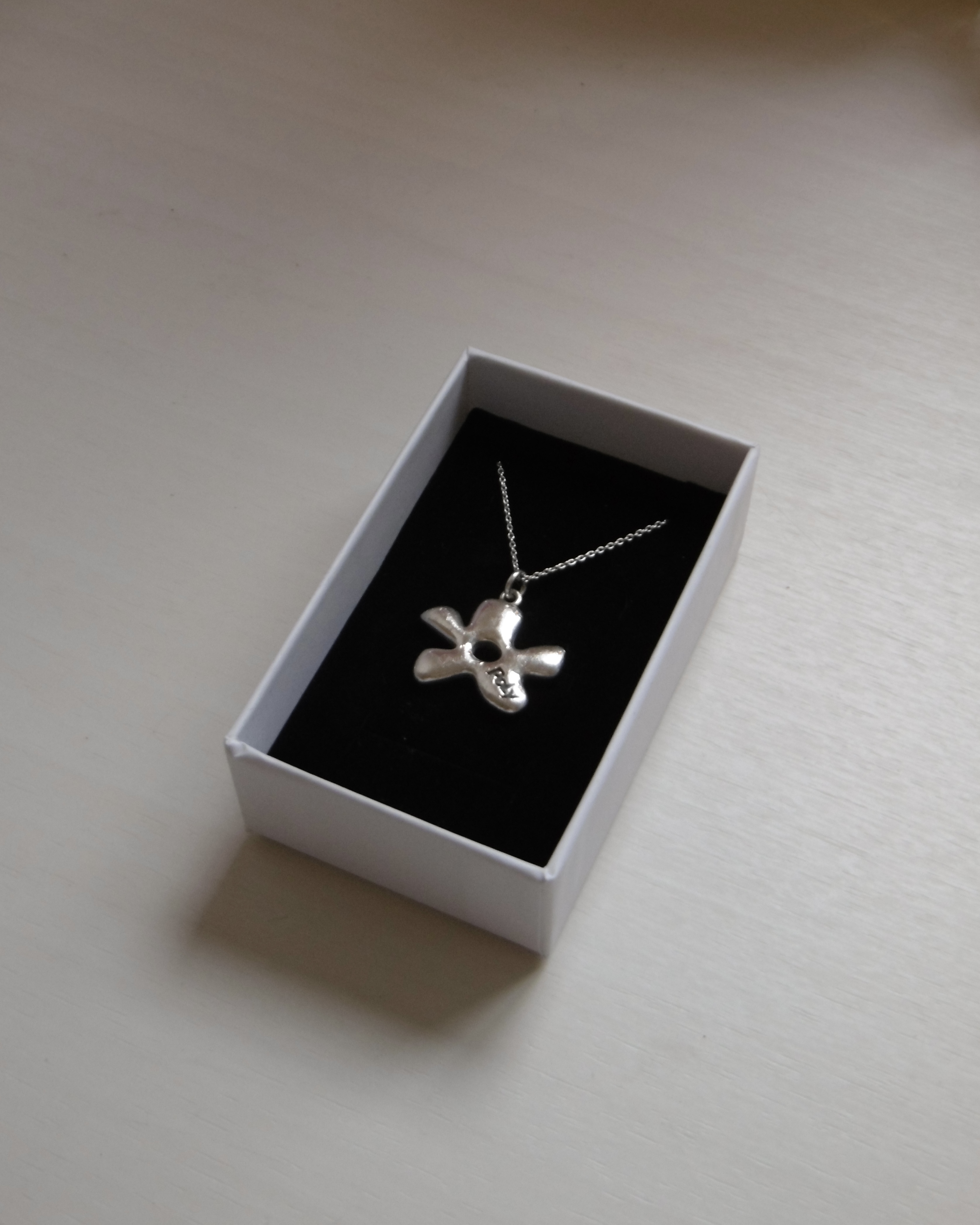 flower chain necklace (silver925)の再受注が1年ぶりに決定