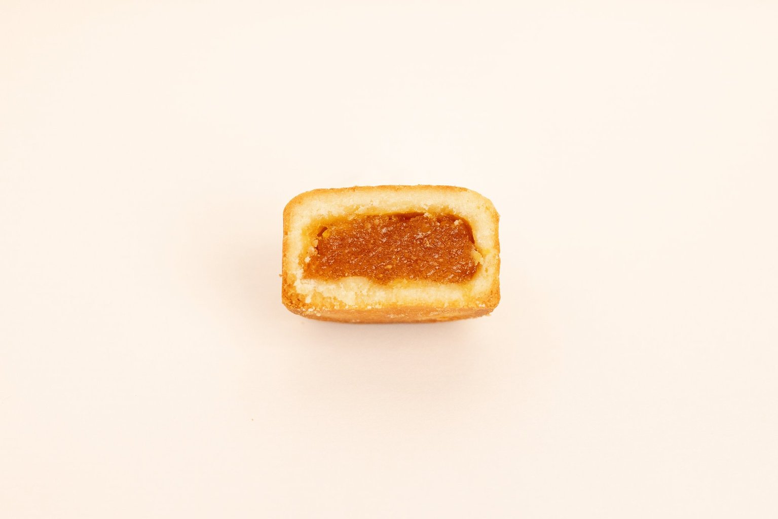 当店のパイナップルケーキはふるさと納税返礼品です