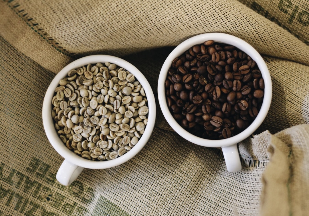 豆の個性と深煎りの魅力