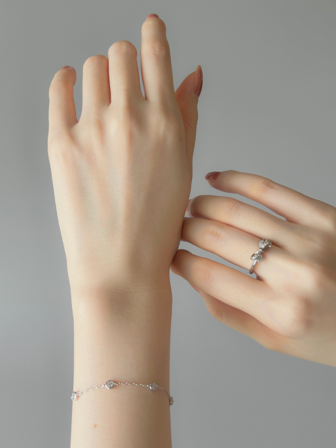 Ring Styling #03 【ブレスレット × リボンリングのシンプル可憐スタイル】