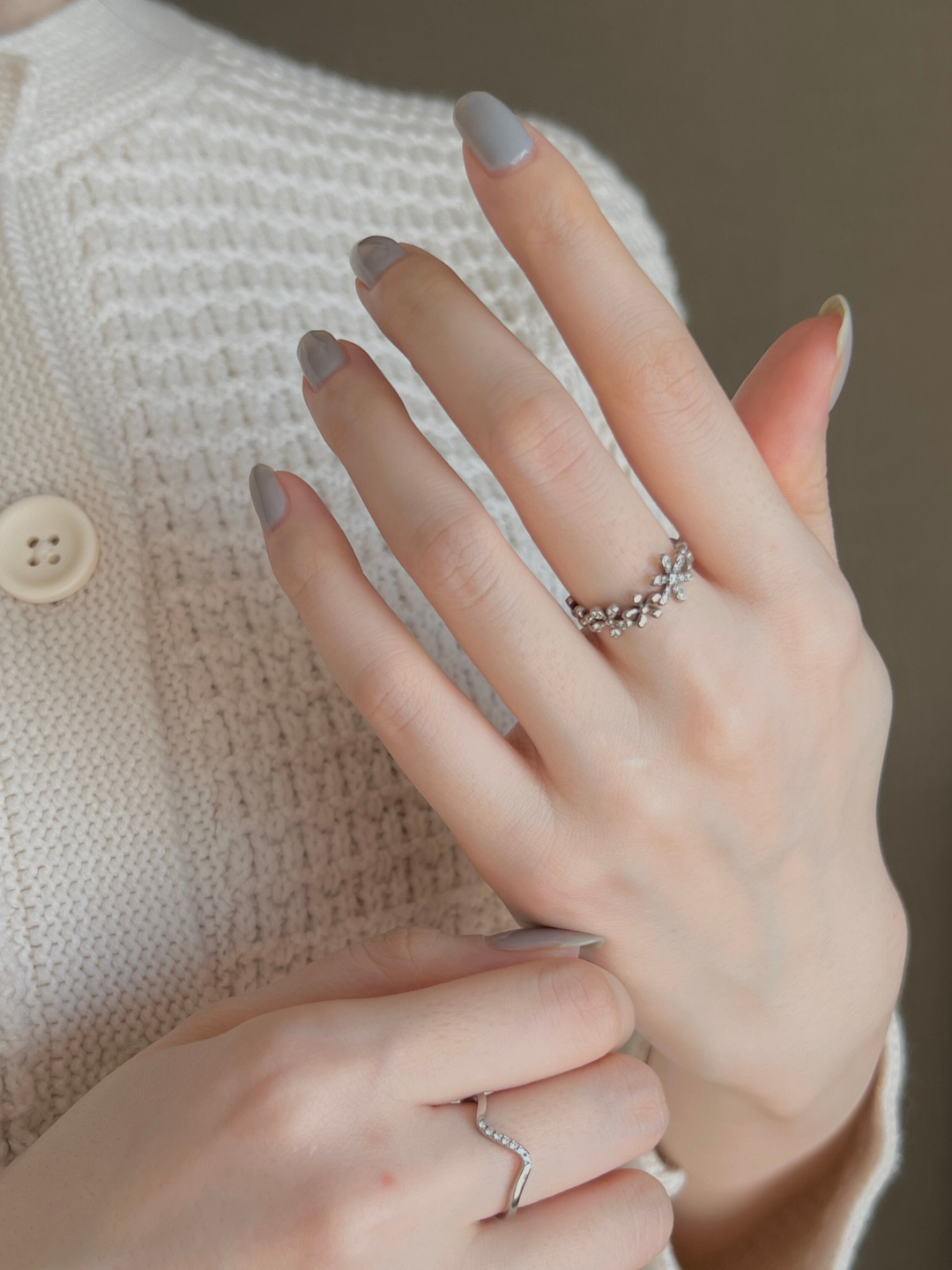 Ring Styling #05 【ひんやり初雪ハンドコーデ】