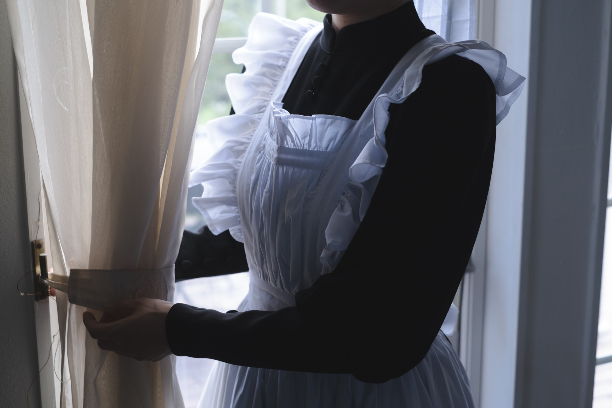 お屋敷の扉を開きます。（3月の開催日程）