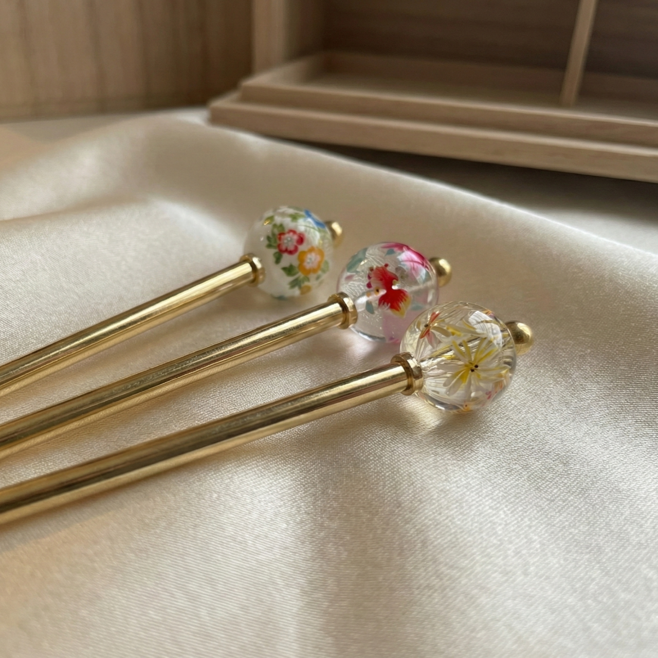 「真鍮」にこだわる理由：時を刻む、一生もののかんざし