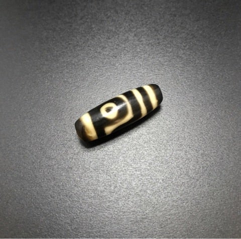 料器天珠のどこがすごいのか