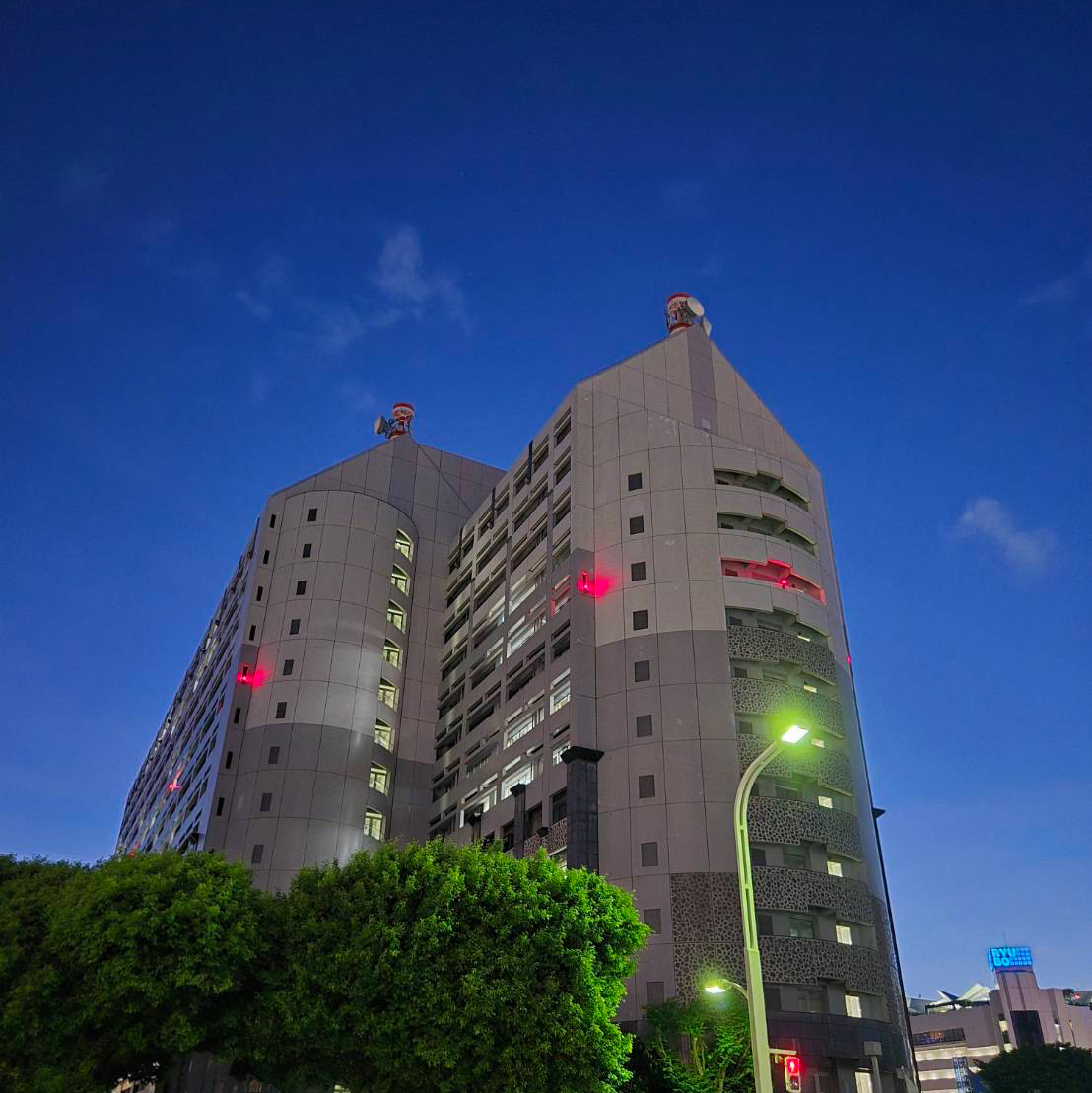 都会と自然が同居する"沖縄県庁舎"のデザインストーリー