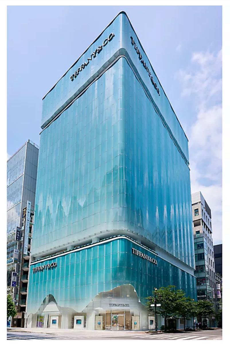 永遠を映す、光と時間の物語