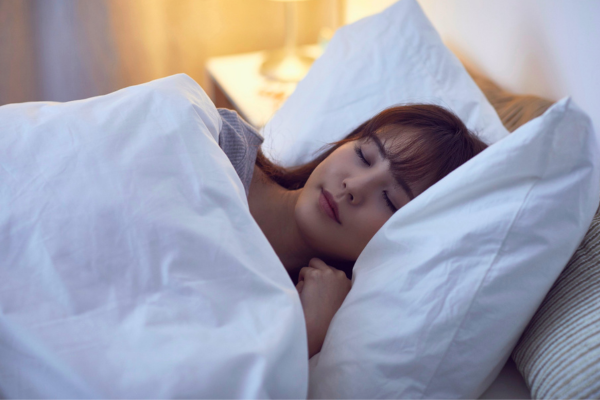 疲れているのに眠れない人へ｜ストレスと睡眠の関係