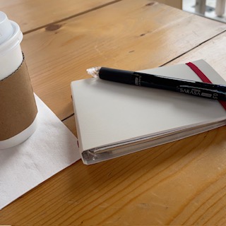 「書く」は「搔く」