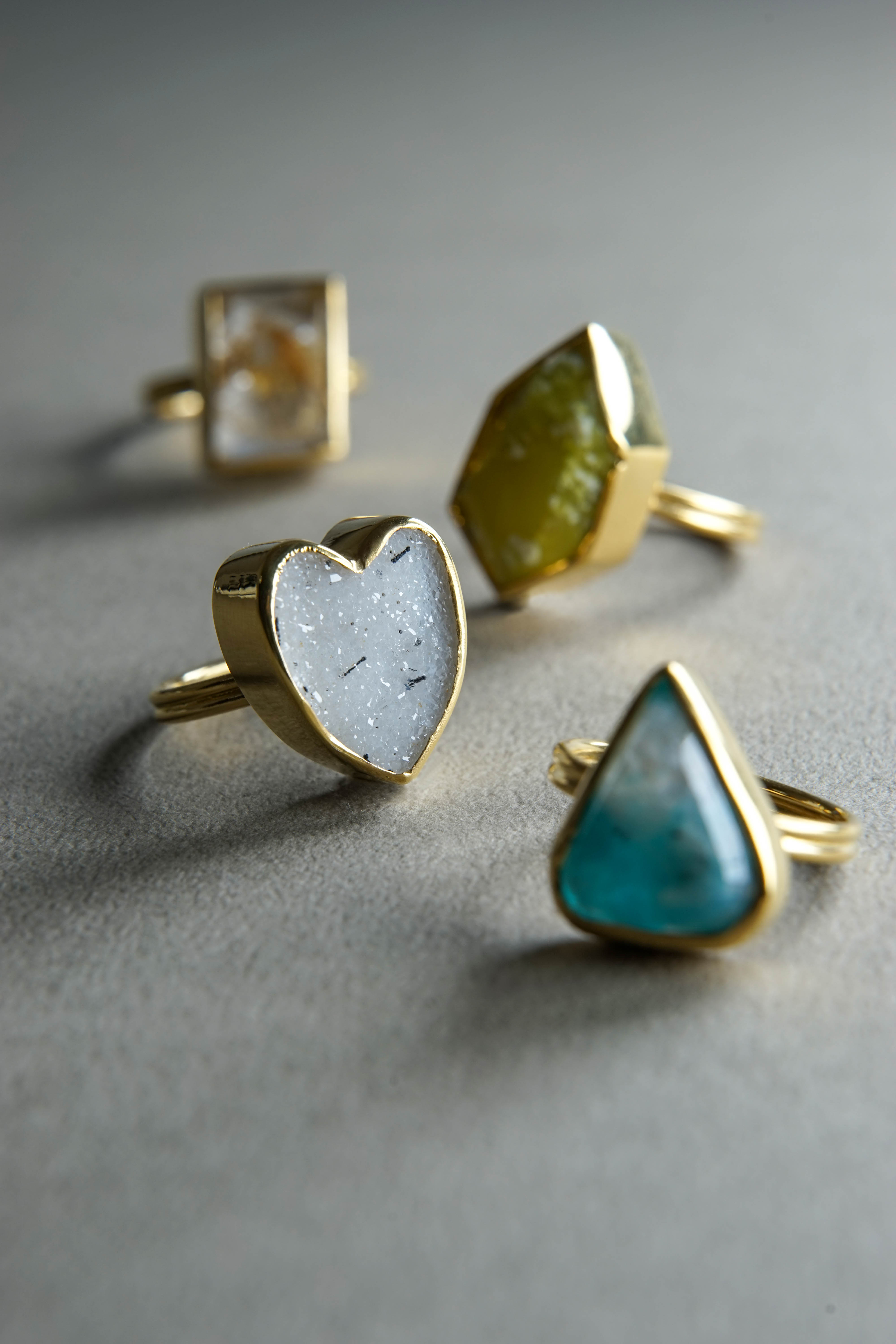 新作発売のお知らせ