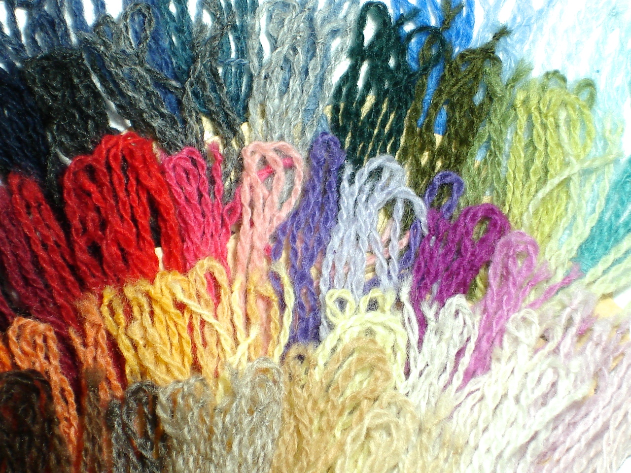 カシミヤ糸 色の選び方について