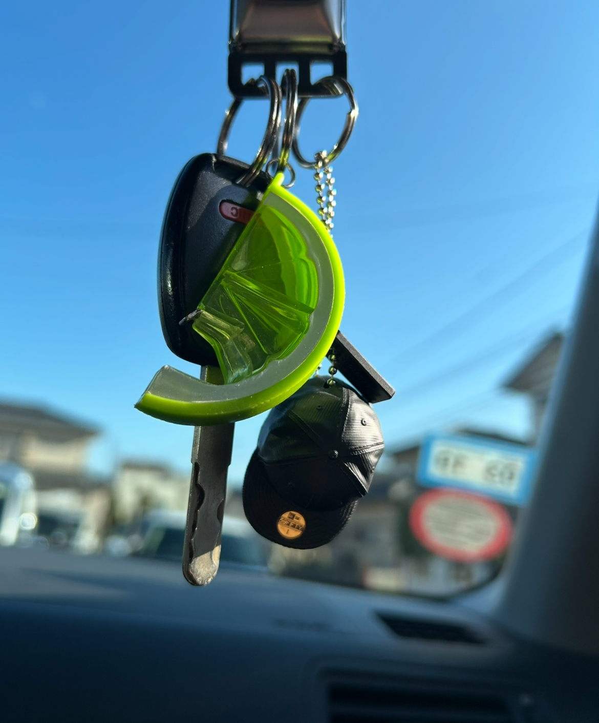 [新色人気]コロナビール[ CORONA EXTRA]ライム型🍋‍🟩ボトルオープナー付きキーホルダー