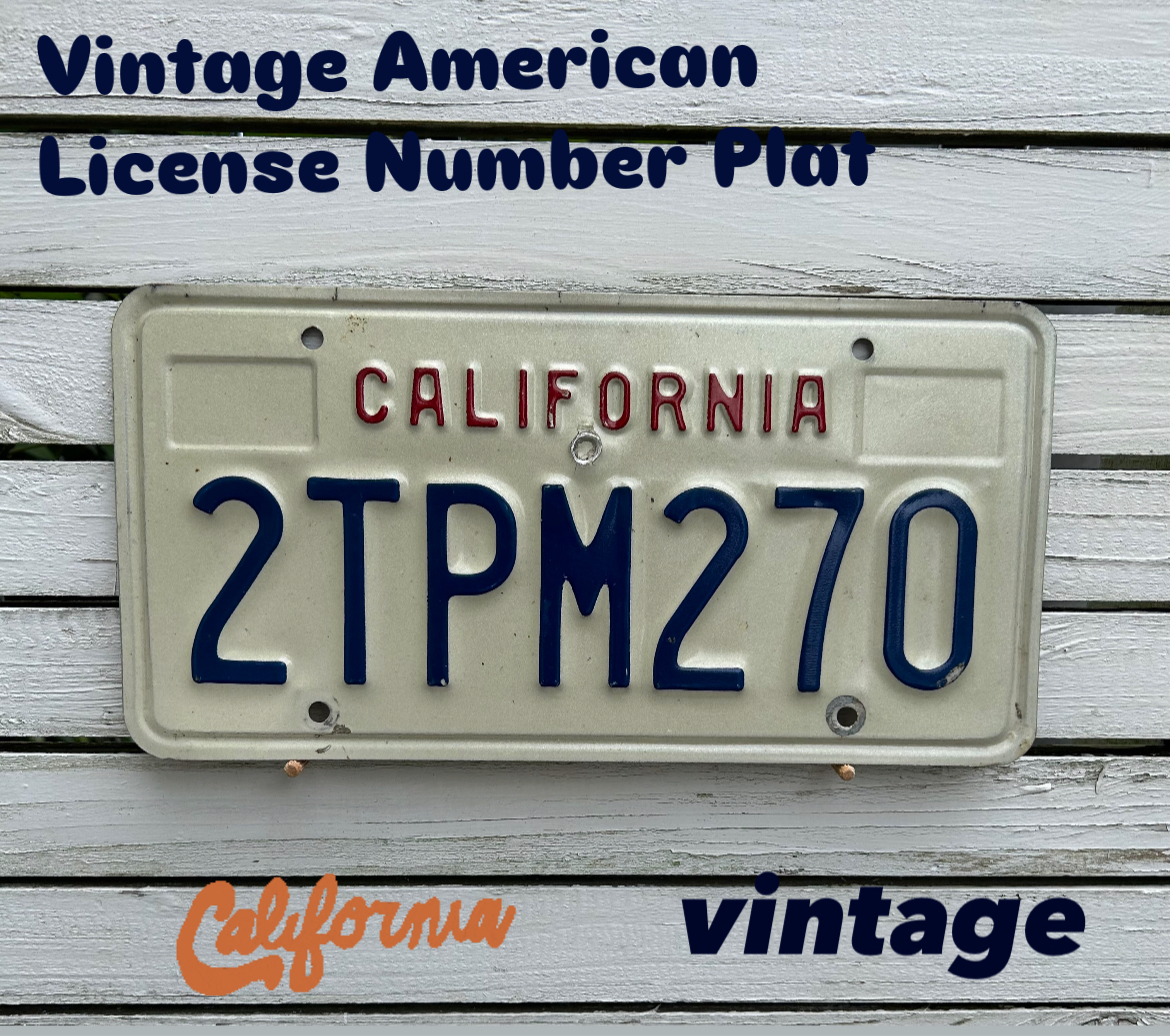 カリフォルニア州　ヴィンテージ  ライセンスプレート ナンバープレート  CALIFORNIA