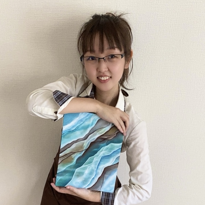 季節に合わせて絵を替えると 部屋の空気も気分も アップします↑(。•ᴗ•)↑