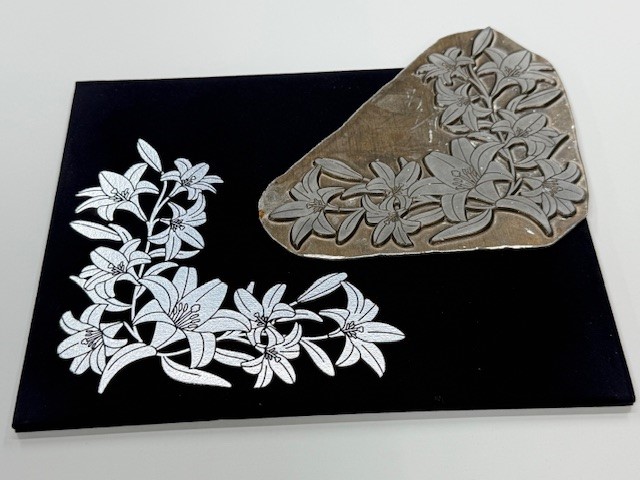 箔押しの版と、職人のこだわり