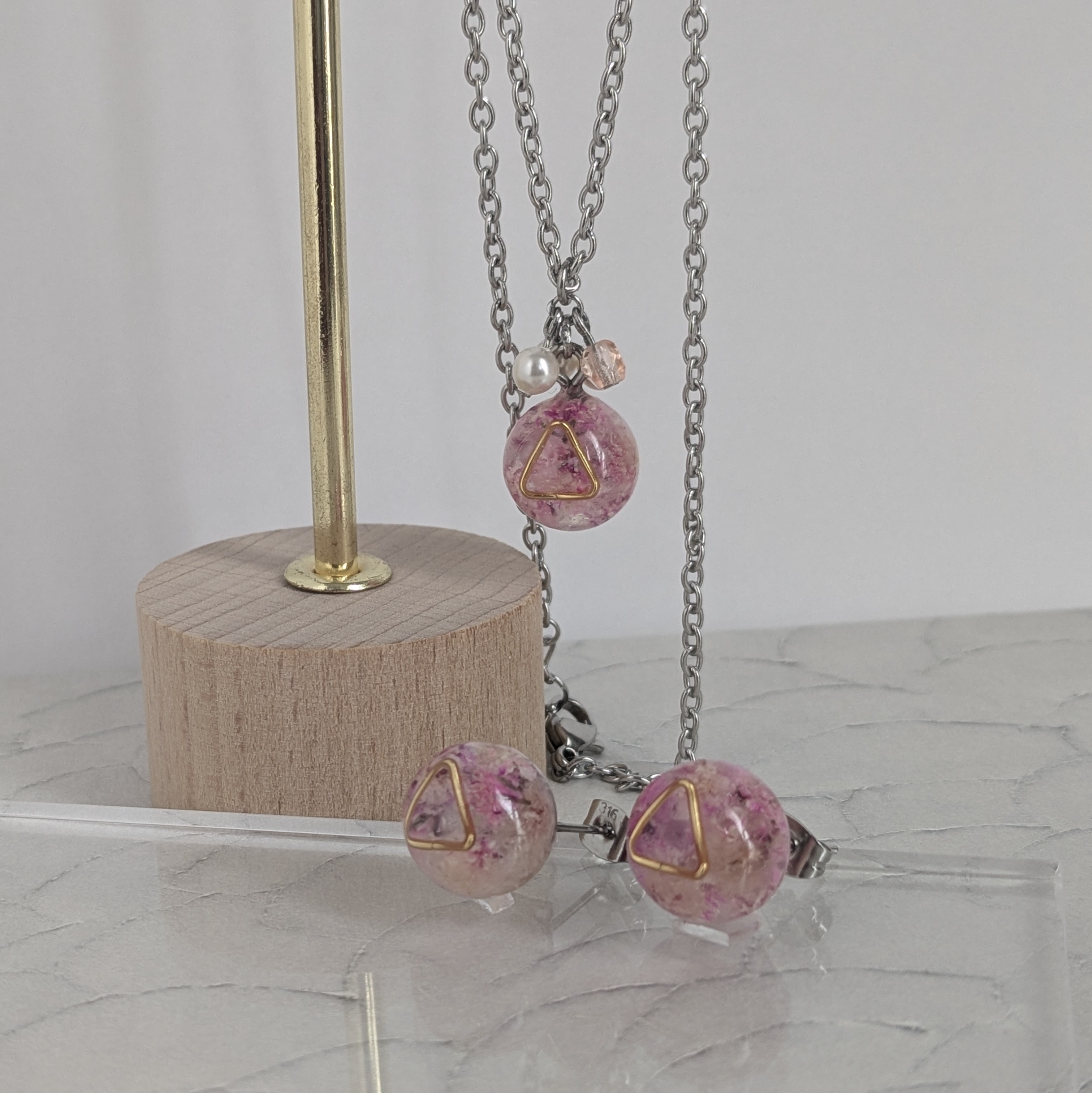 いちごみるくピアスネックレスのお得なセット