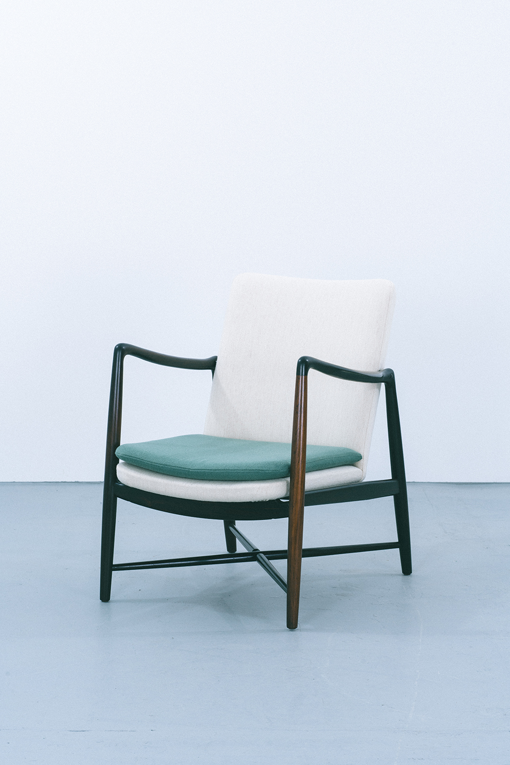 Finn Juhl | BO59 Fire place chair