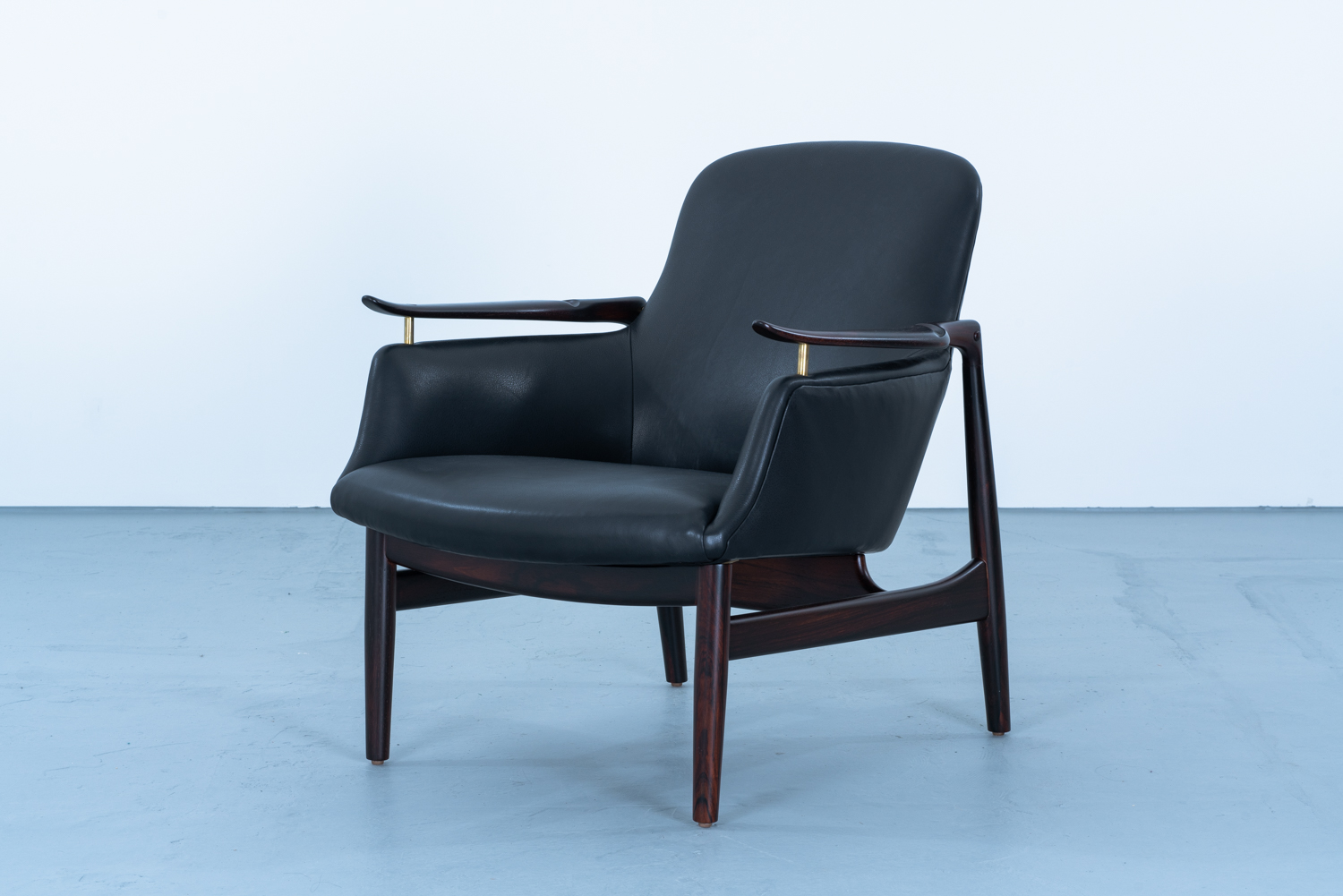 Finn Juhl | NV53 easy chair rosewood