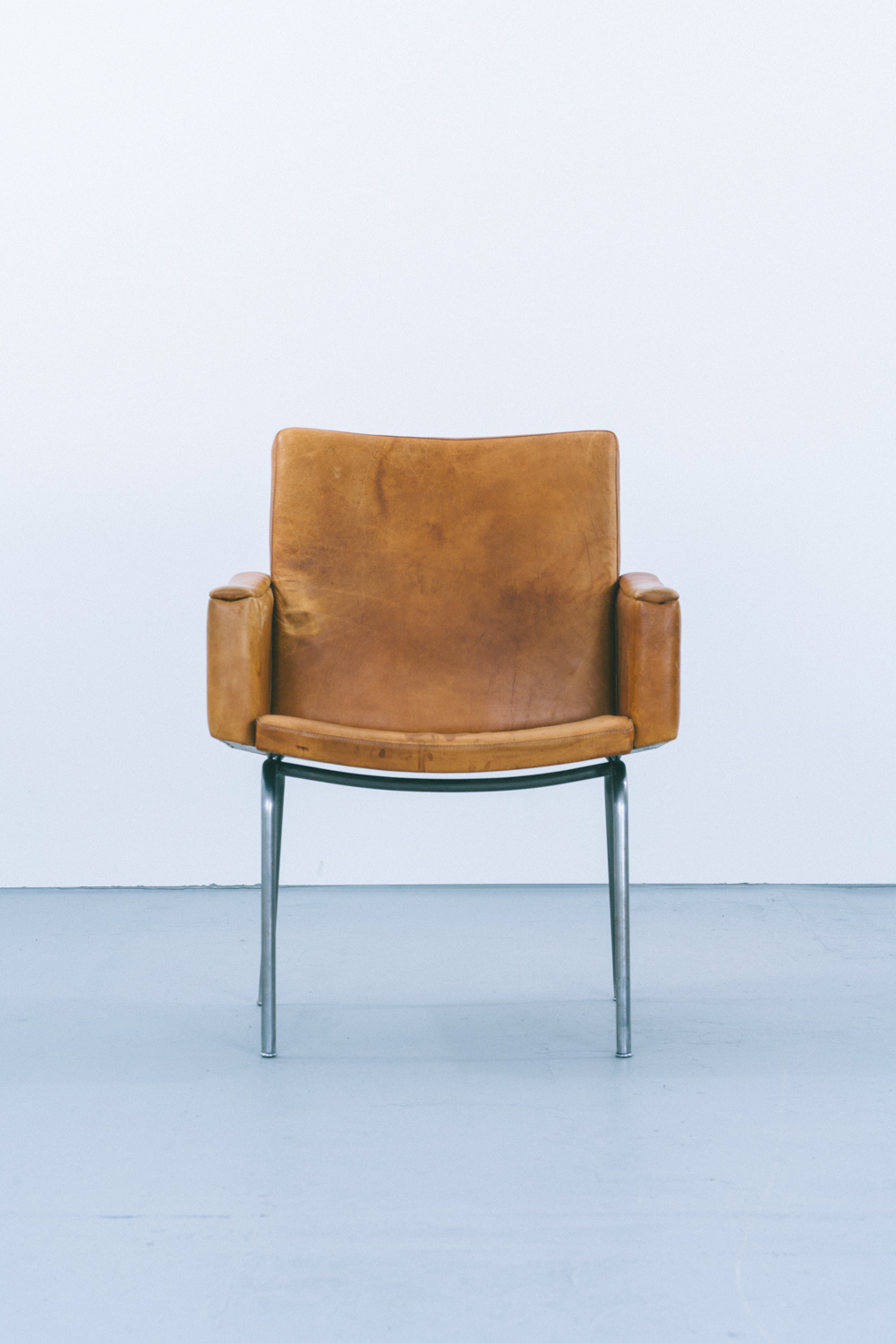 Hans J Wegner | AP58 Airport Chair
