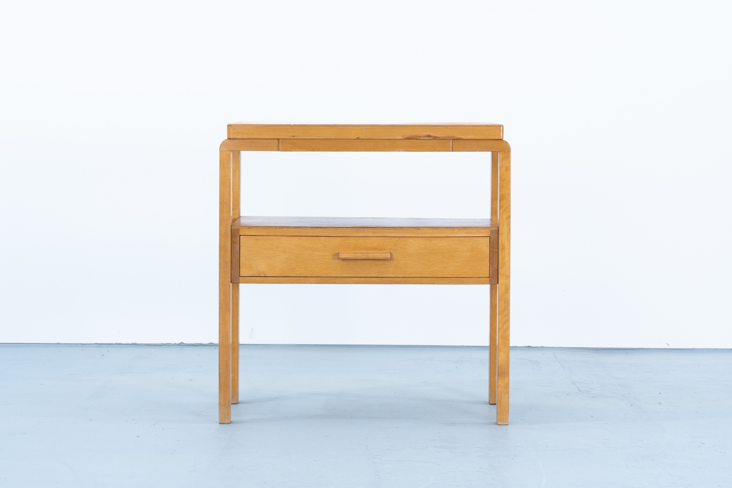 Alvar Aalto | Radio Table - finger joint leg