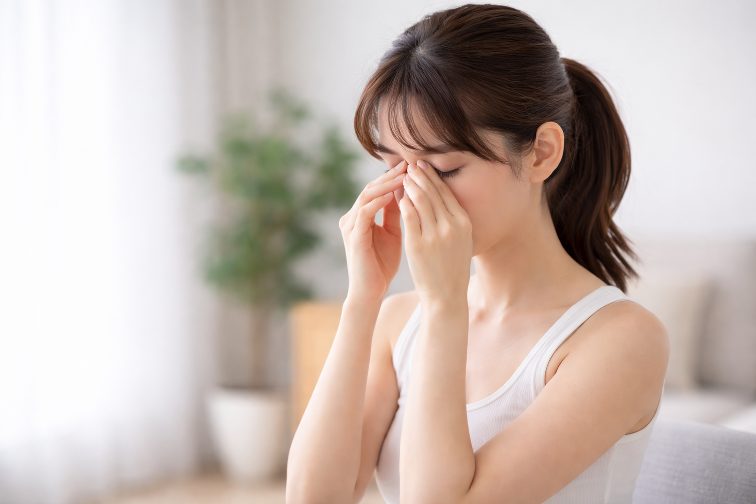 その眼精疲労、実は「頭」が原因かもしれません