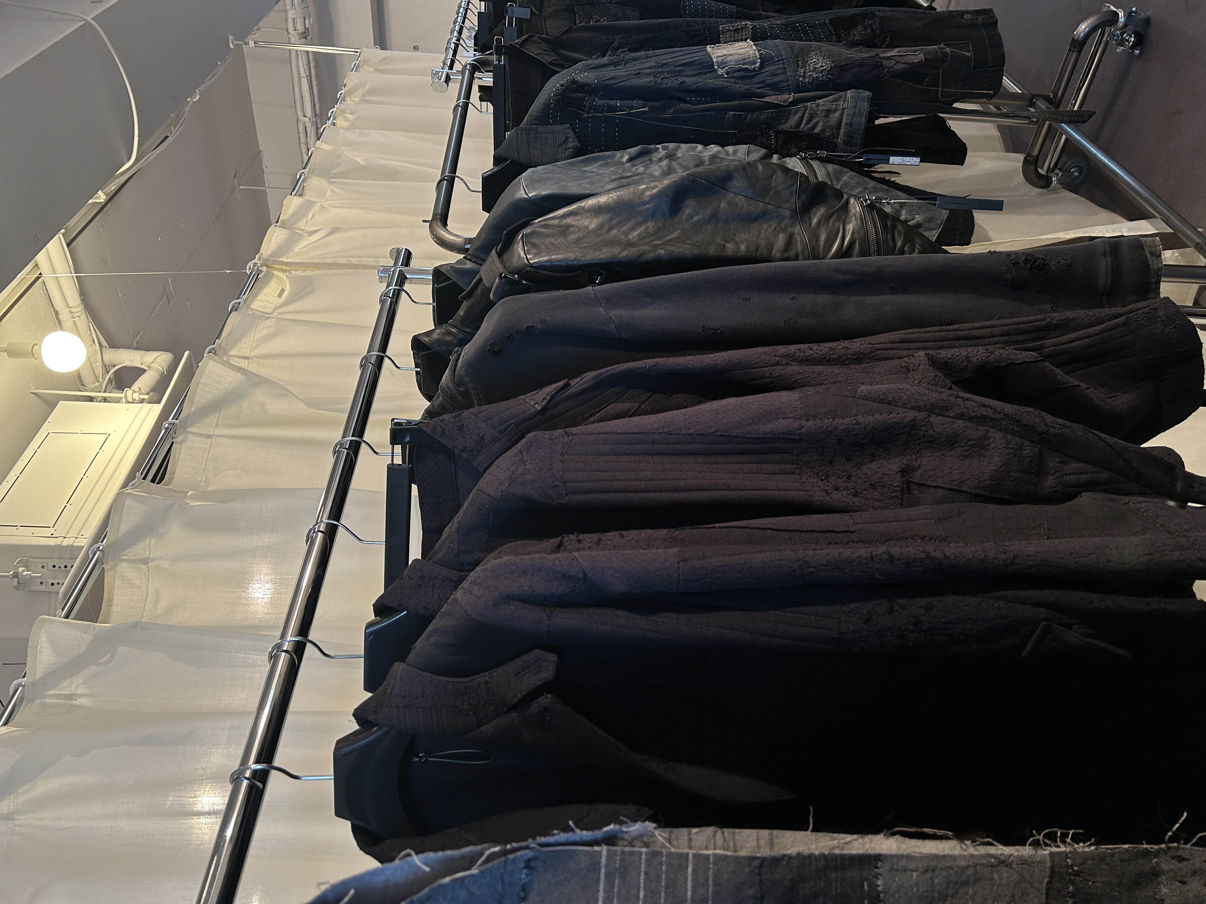 【D.hygen（ディーハイゲン）】26SS展示会レポート