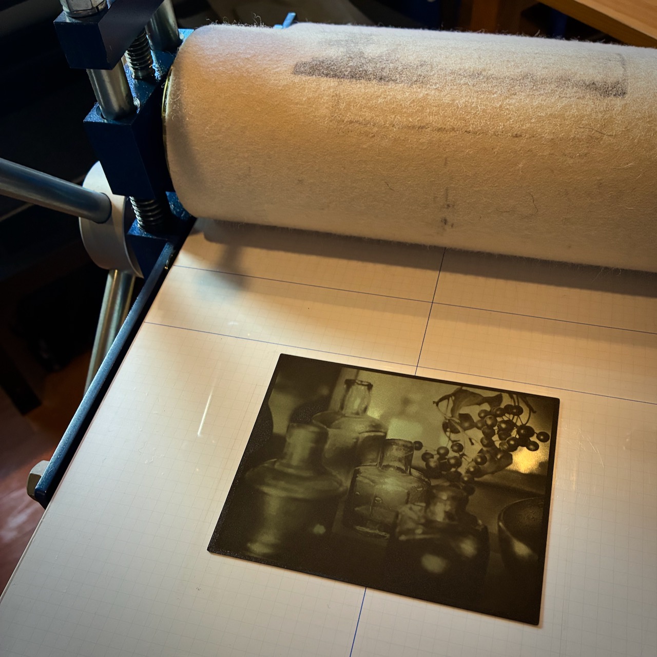 Chasing the disappearing light