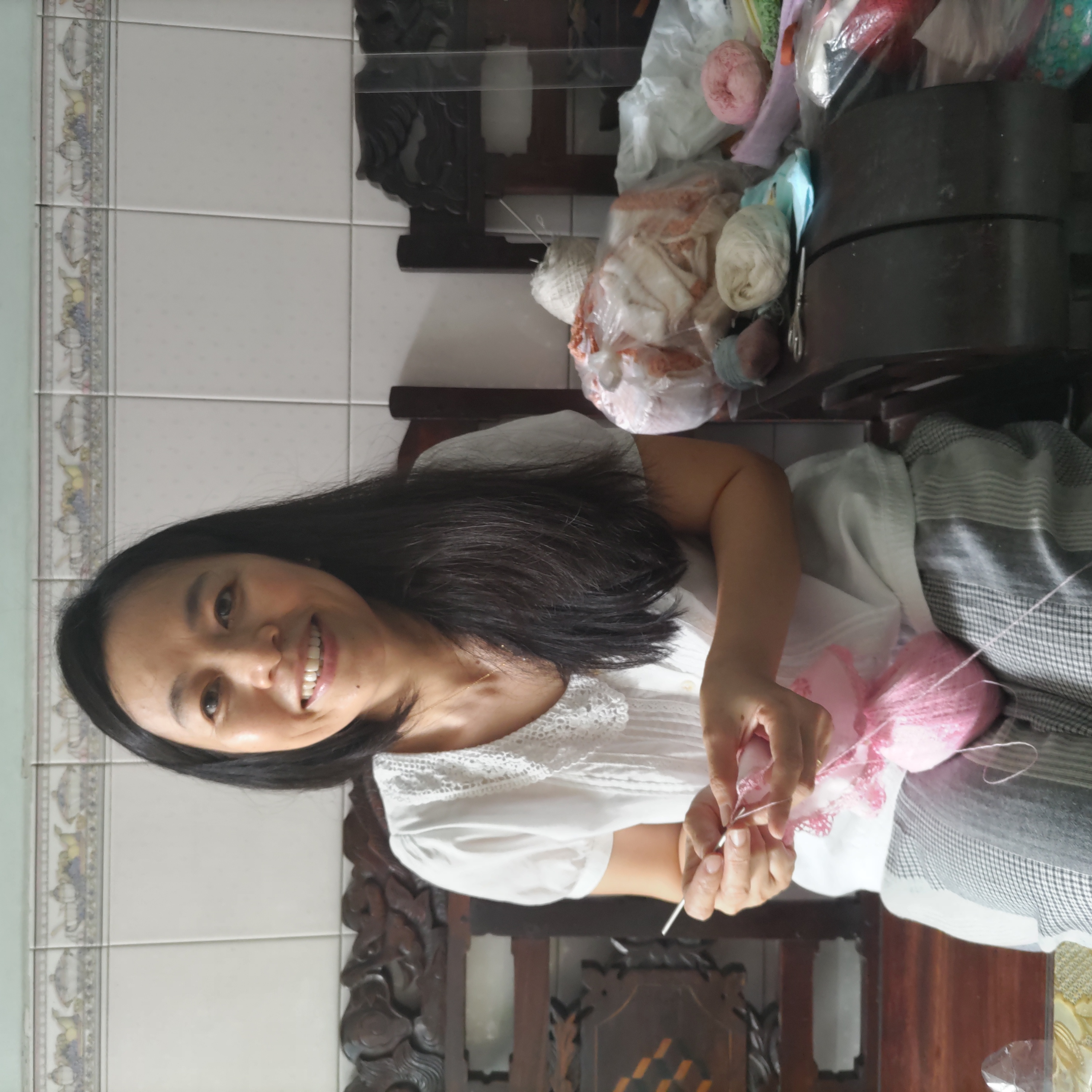 チョロンの街角にある 小さな刺繍店