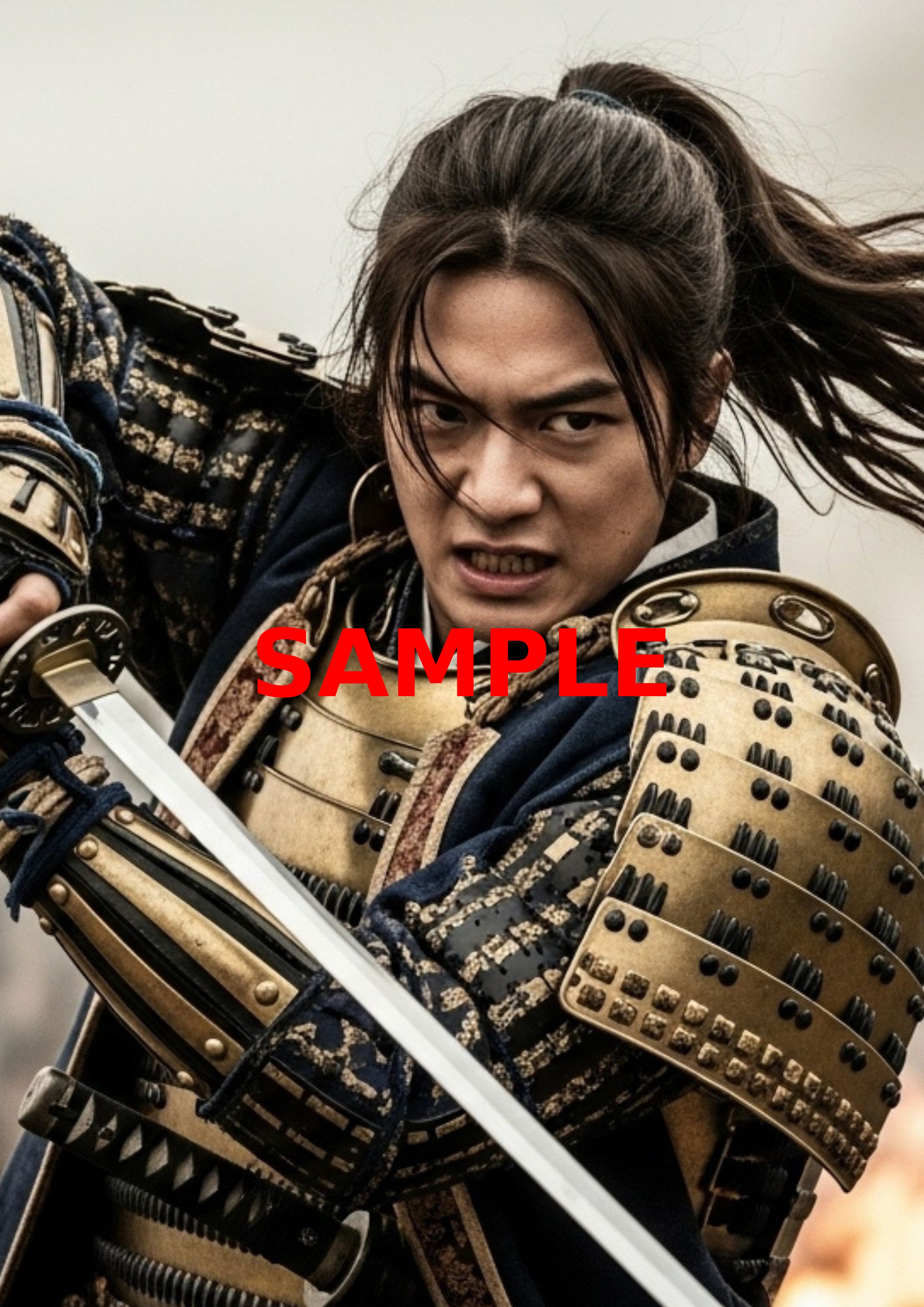 【A4高画質デジタルアート】AIで作った「金色の若武者」　イケメン戦国武将 × 金色甲冑　20代武将