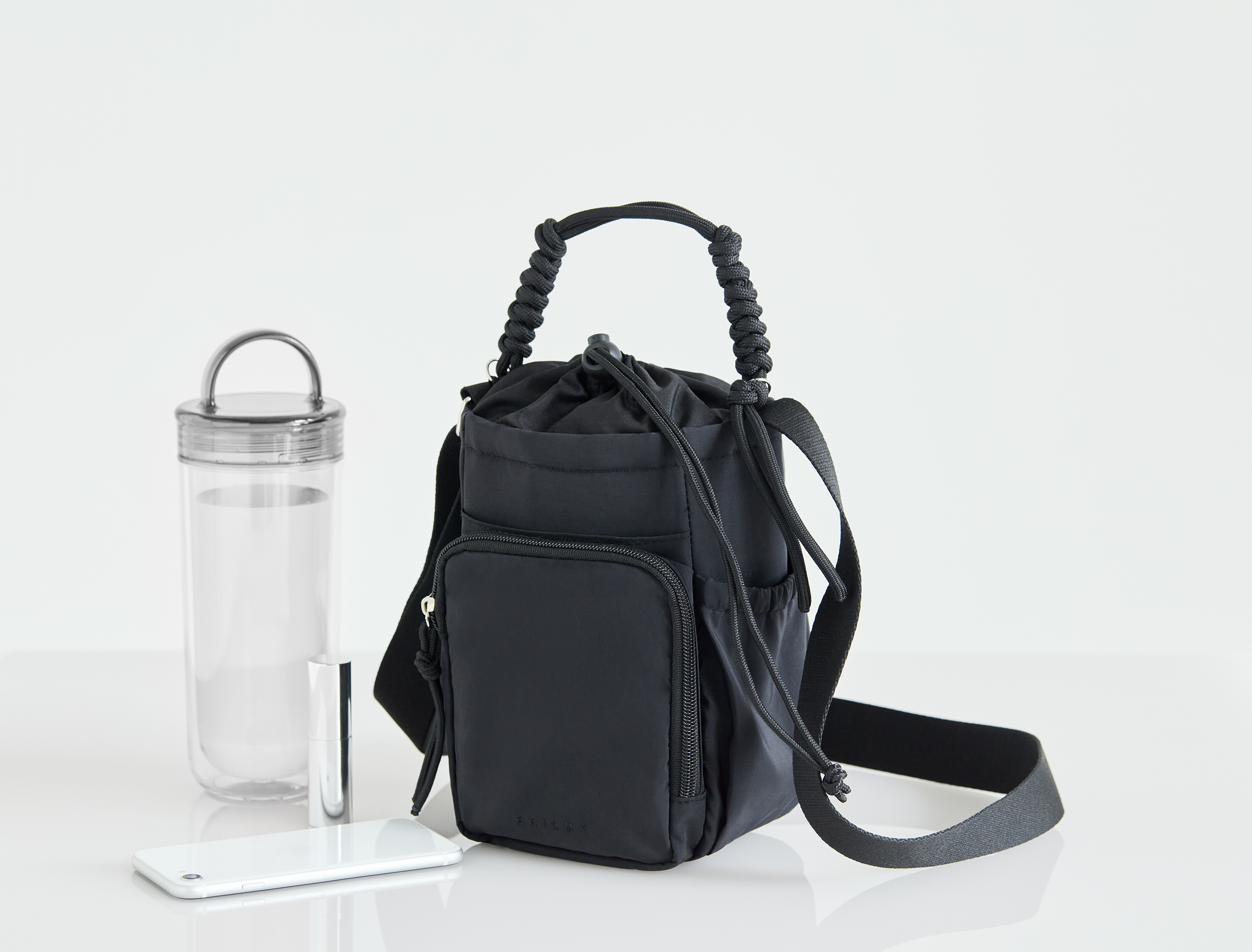 この見た目でドリンクを保冷･･･！？「ZUBORA COOLER SHOULDER BAG」が登場！