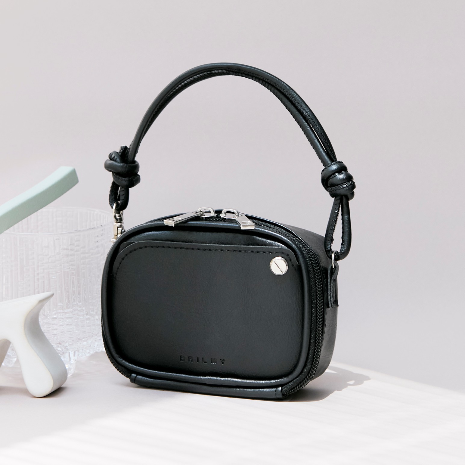 いつでもどこでも簡単お直しがかなう！「ZUBORA COMPACT POUCH」が新登場！