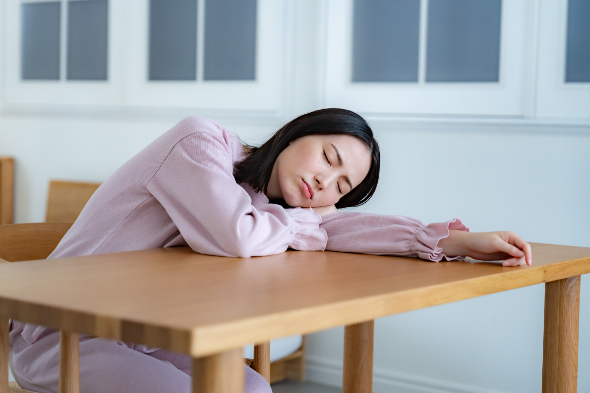 最近ちょっと疲れやすい…20代後半で体力が落ちたと感じる理由