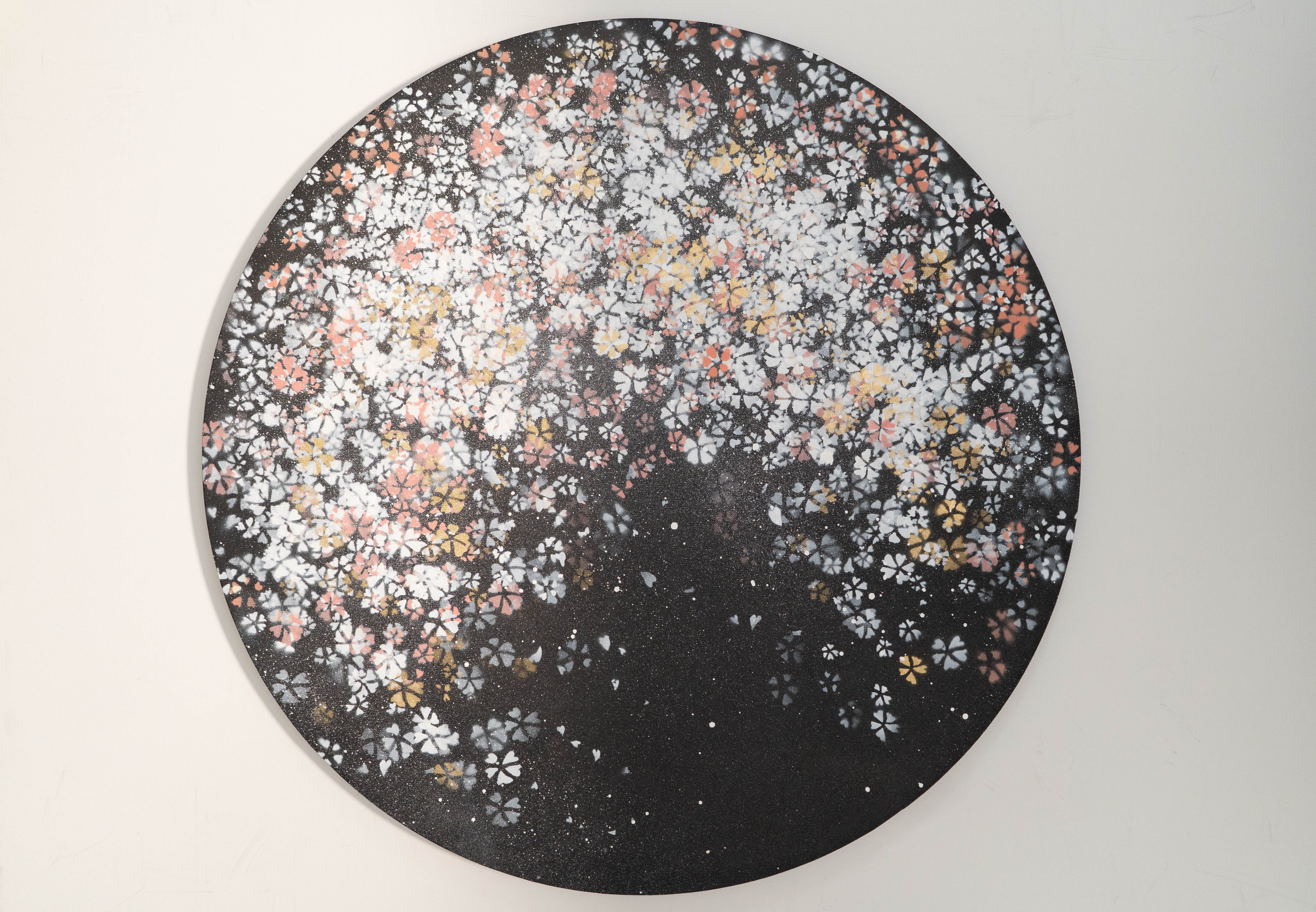 桜のアート作品のご紹介　円形キャンバス、額入り作品、その他美しい作品が揃っています！