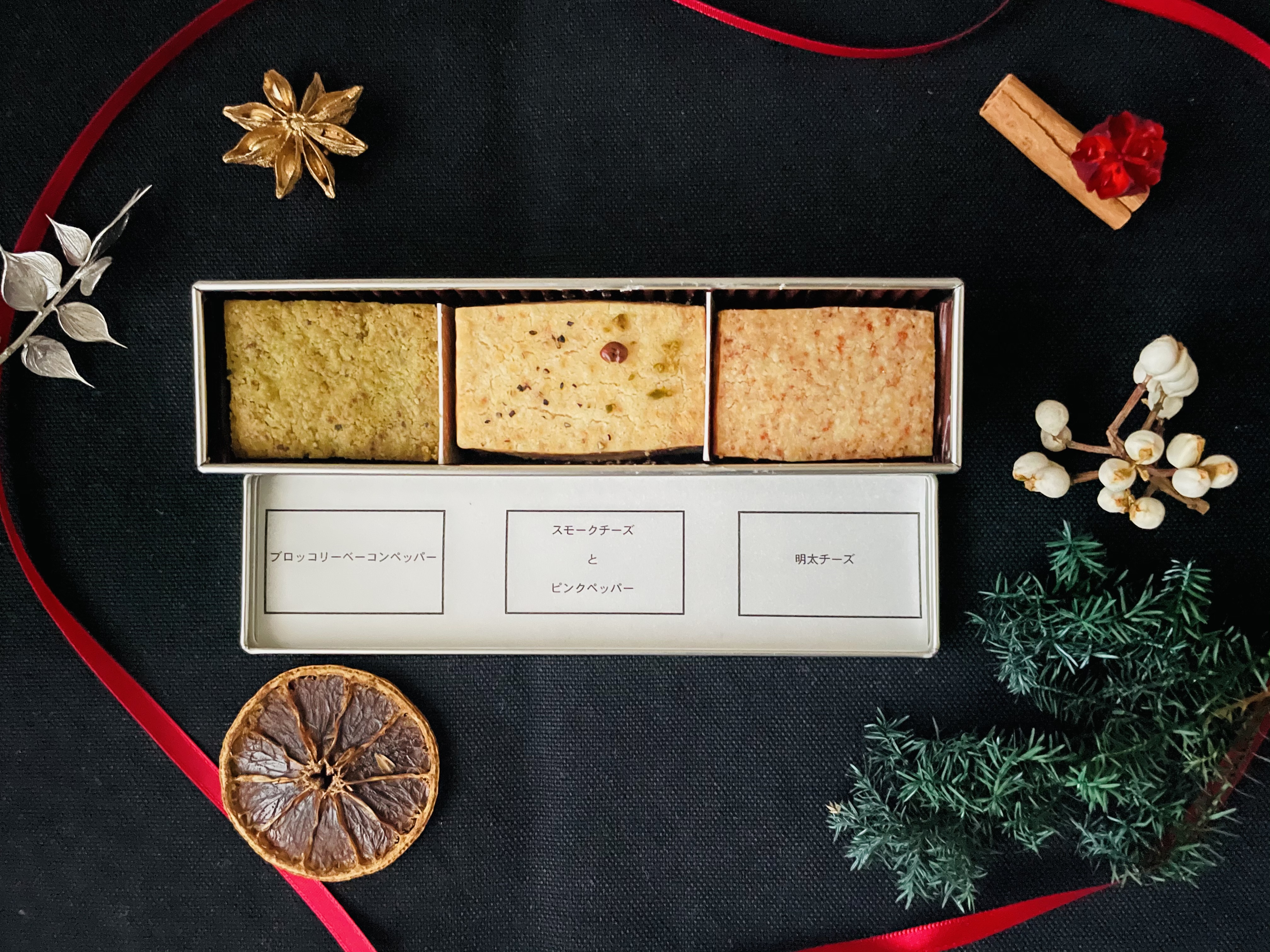 クリスマスのクッキー缶
