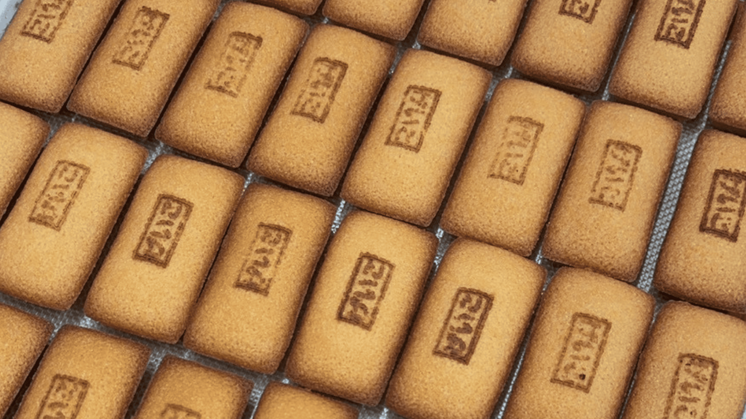 オリジナル焼き印入り KOME FUWAフィナンシェ🌾