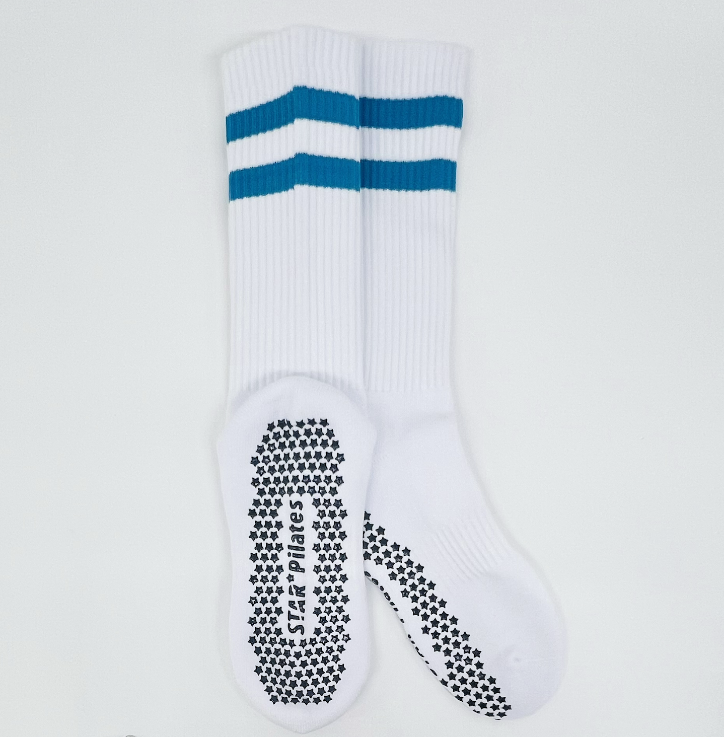 【冷えは大敵】冬場のピラティス効果を最大化する「足首から守る」ソックスの役割