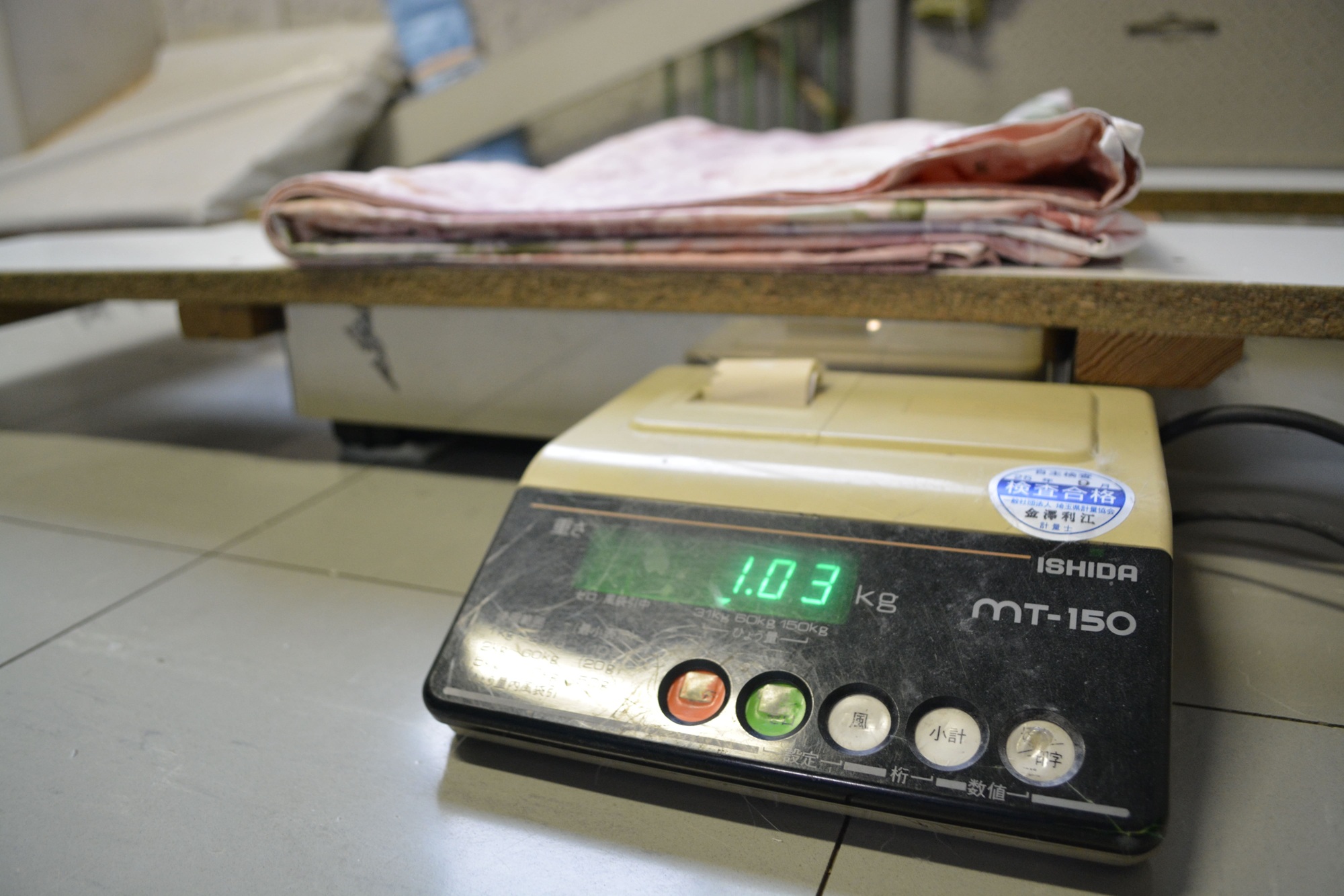 羽毛布団が重いのは「羽毛」のせいじゃない？睡眠環境・寝具指導士が教える、側生地と心臓の意外な関係。