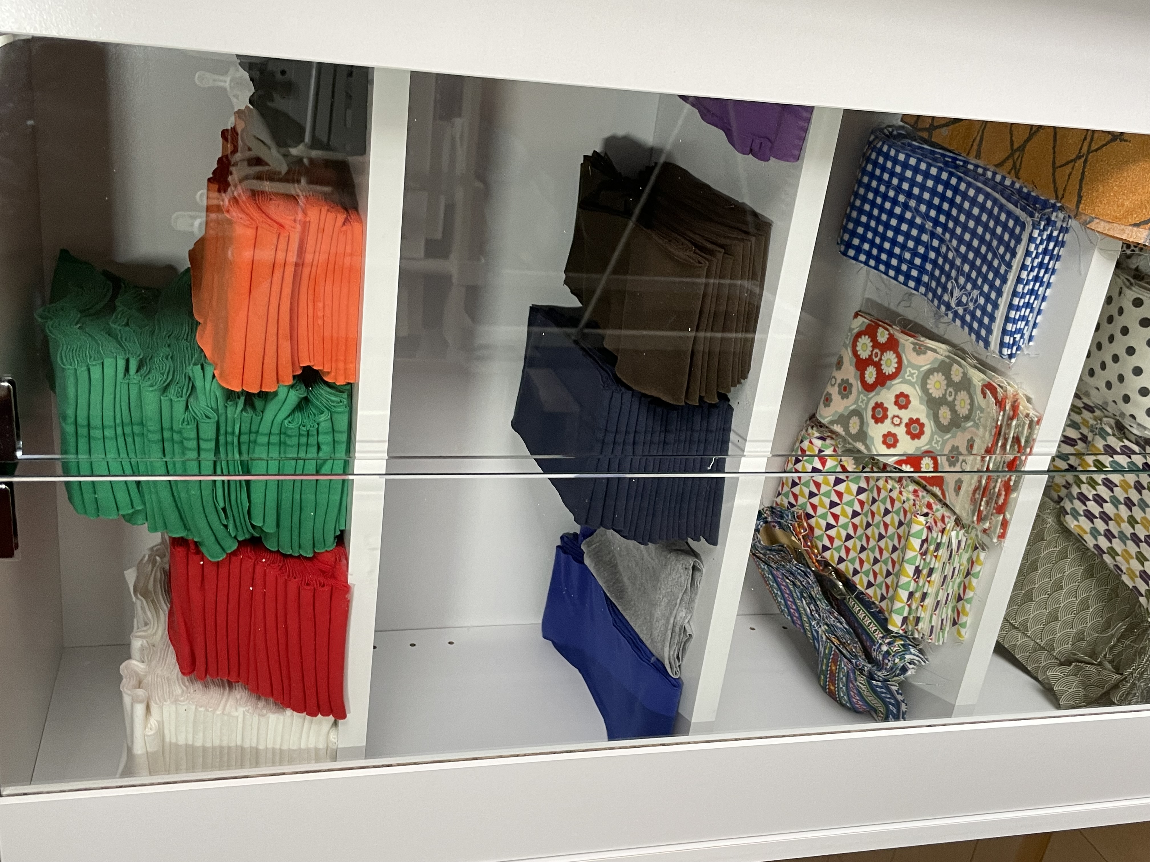 色と布を選ぶ楽しみ  A joy of choosing colors and fabrics