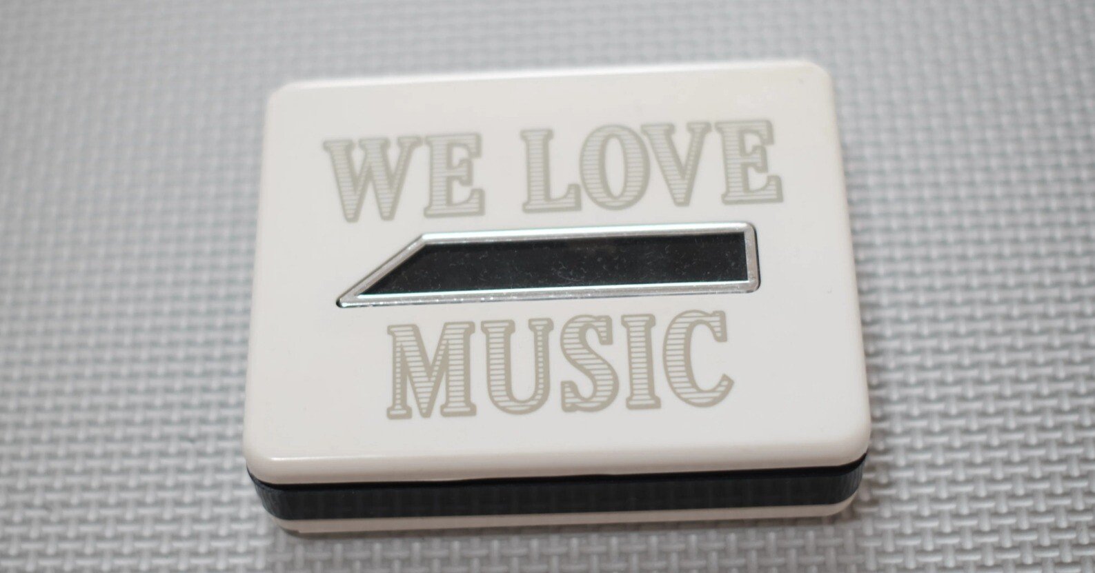 資生堂のノベルティ？カセットプレーヤー｜WE LOVE MUSIC　その③