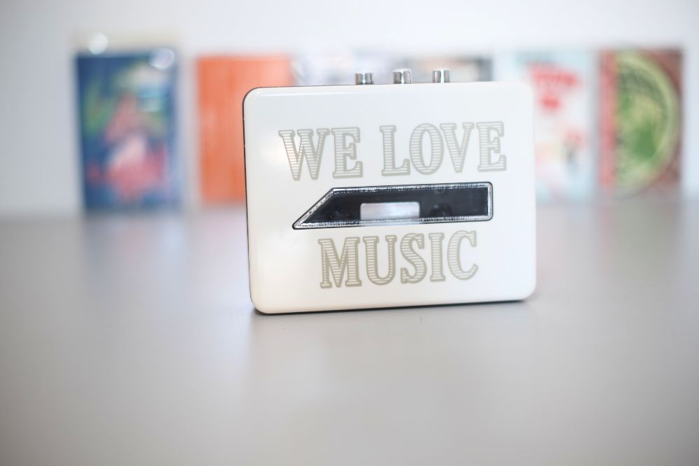 カセットプレーヤー｜資生堂 WE LOVE MUSIC。ノベルティの非売品カセットプレーヤー