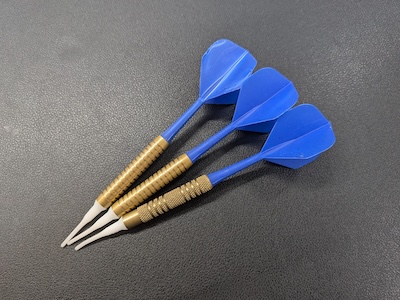 【初心者向け】ダーツを始めるならマイダーツは必要？選び方も解説！！