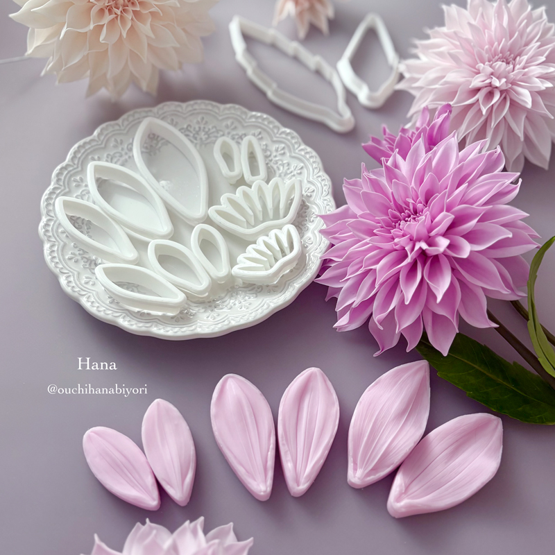 New! Dahlia cutters & veiners.新商品ダリアのカッター＆モールド