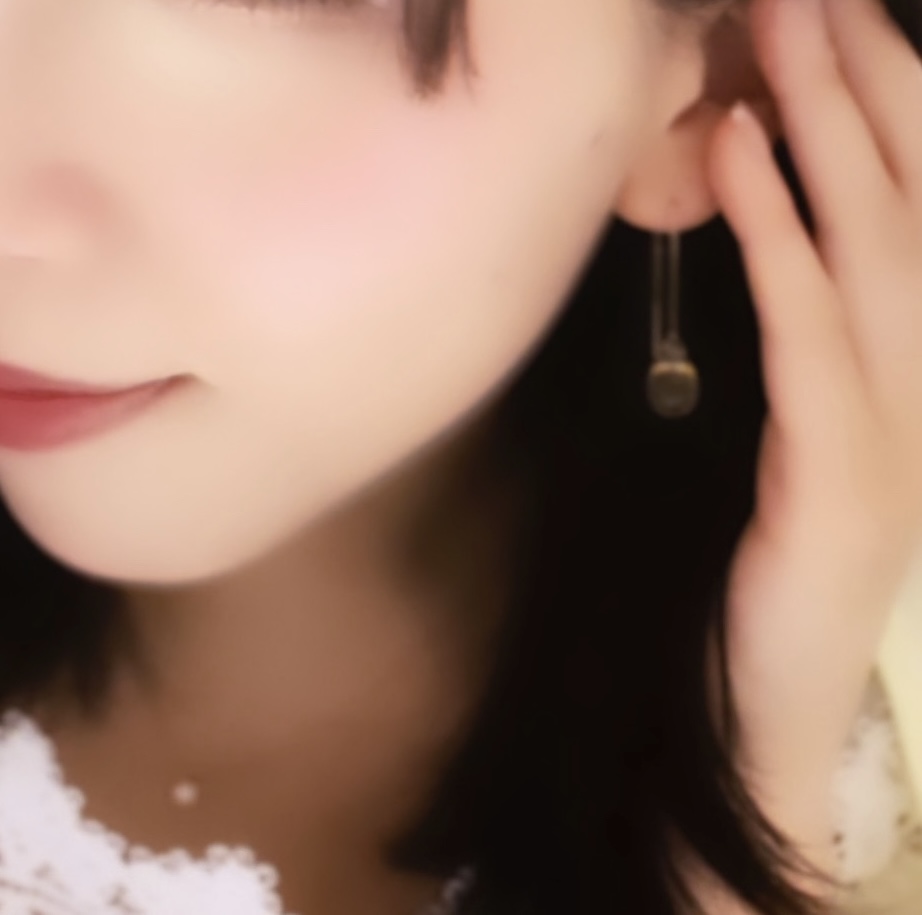 恋のライバルが多い中、自分の魅力を自覚するたった1つの方法