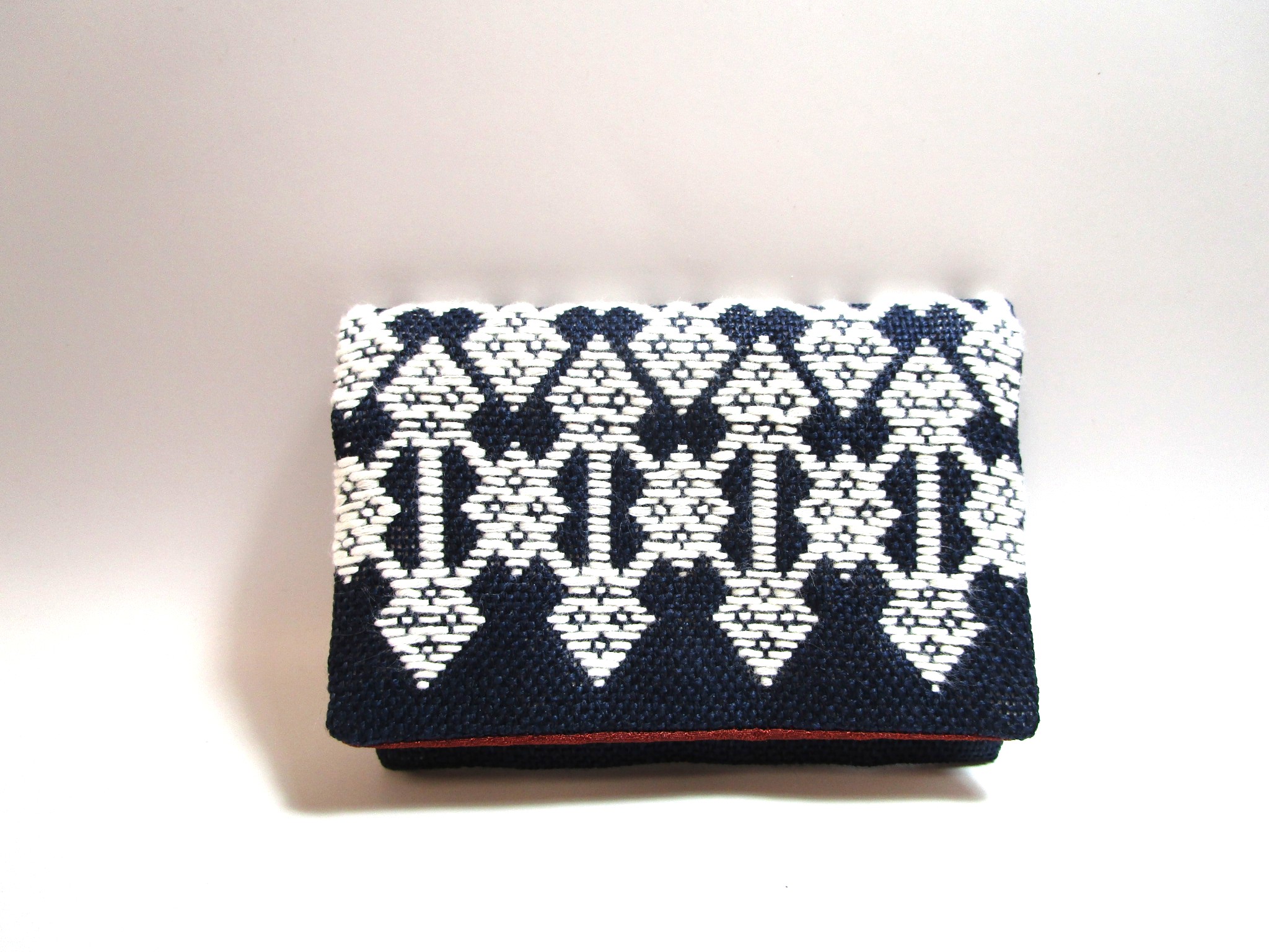 ★こぎん刺し『クツワ』模様の名刺入れ再販のお知らせです✨