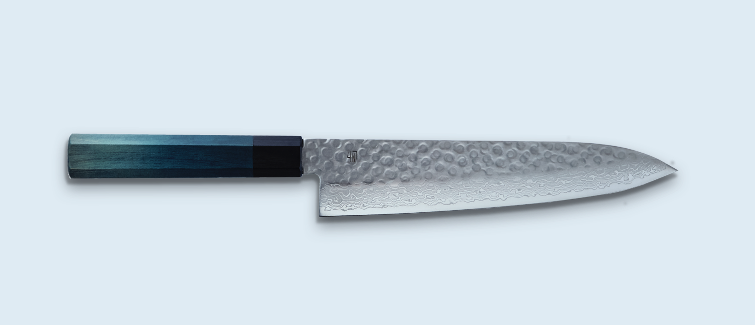 伝統工芸の合わせ技！優美な刃紋が特徴の『藍包丁』牛刀